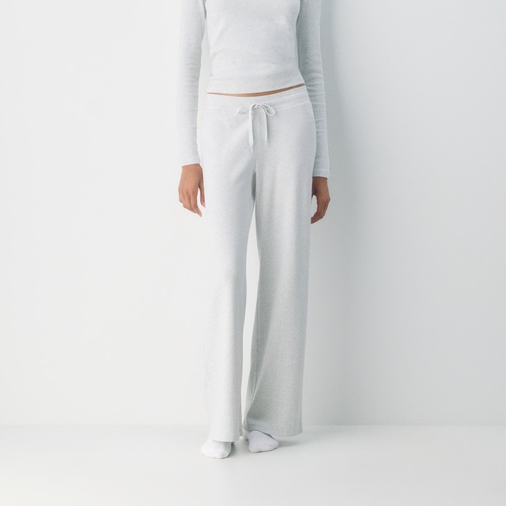 Aritzia HomeStretch Rib Kickback Pants